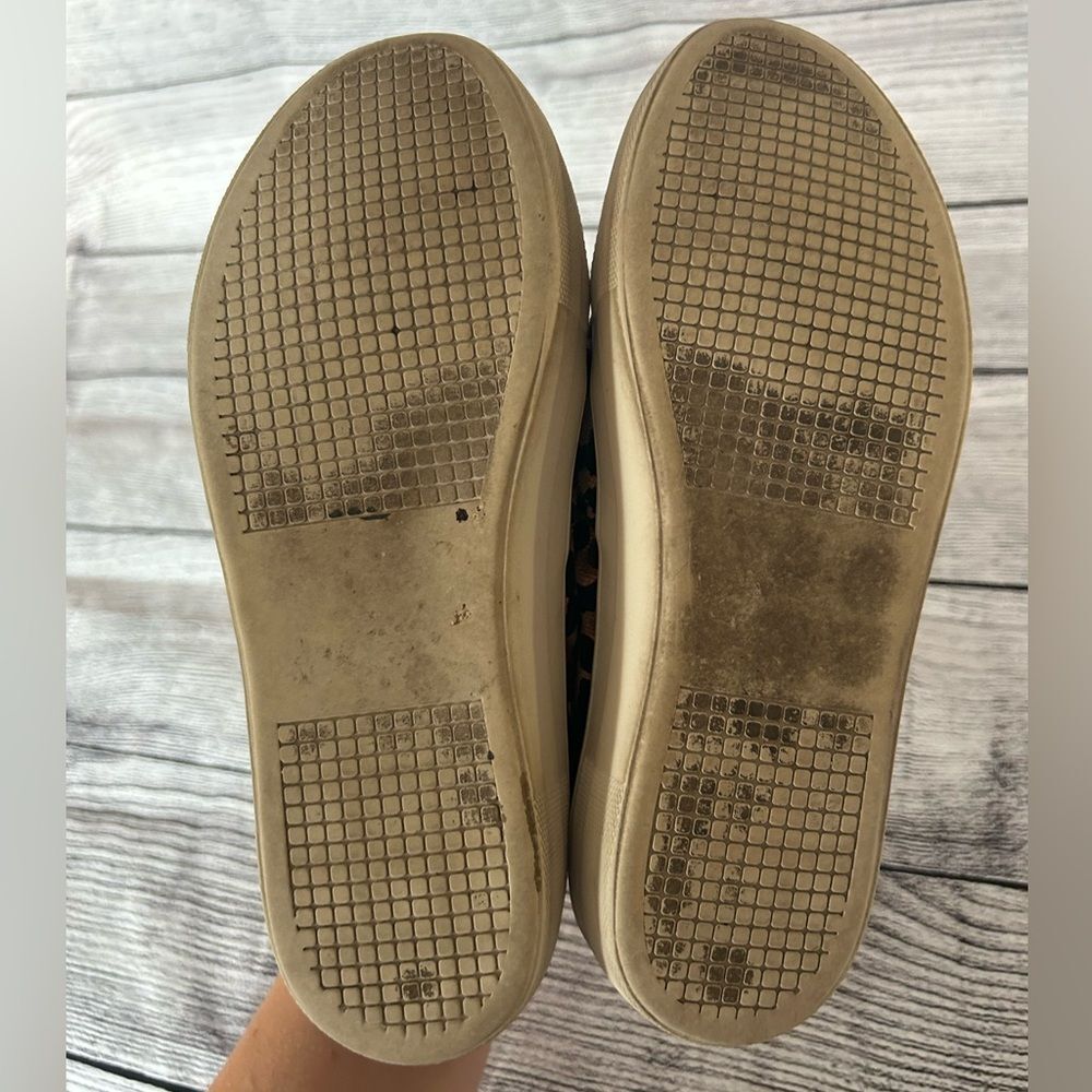 Steve Madden Platform Leopard Print Slip On Canva… - image 8